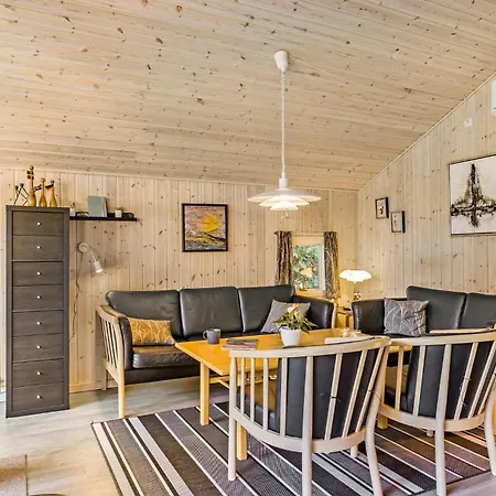 Stunning In With Sauna 度假居 Tranekær